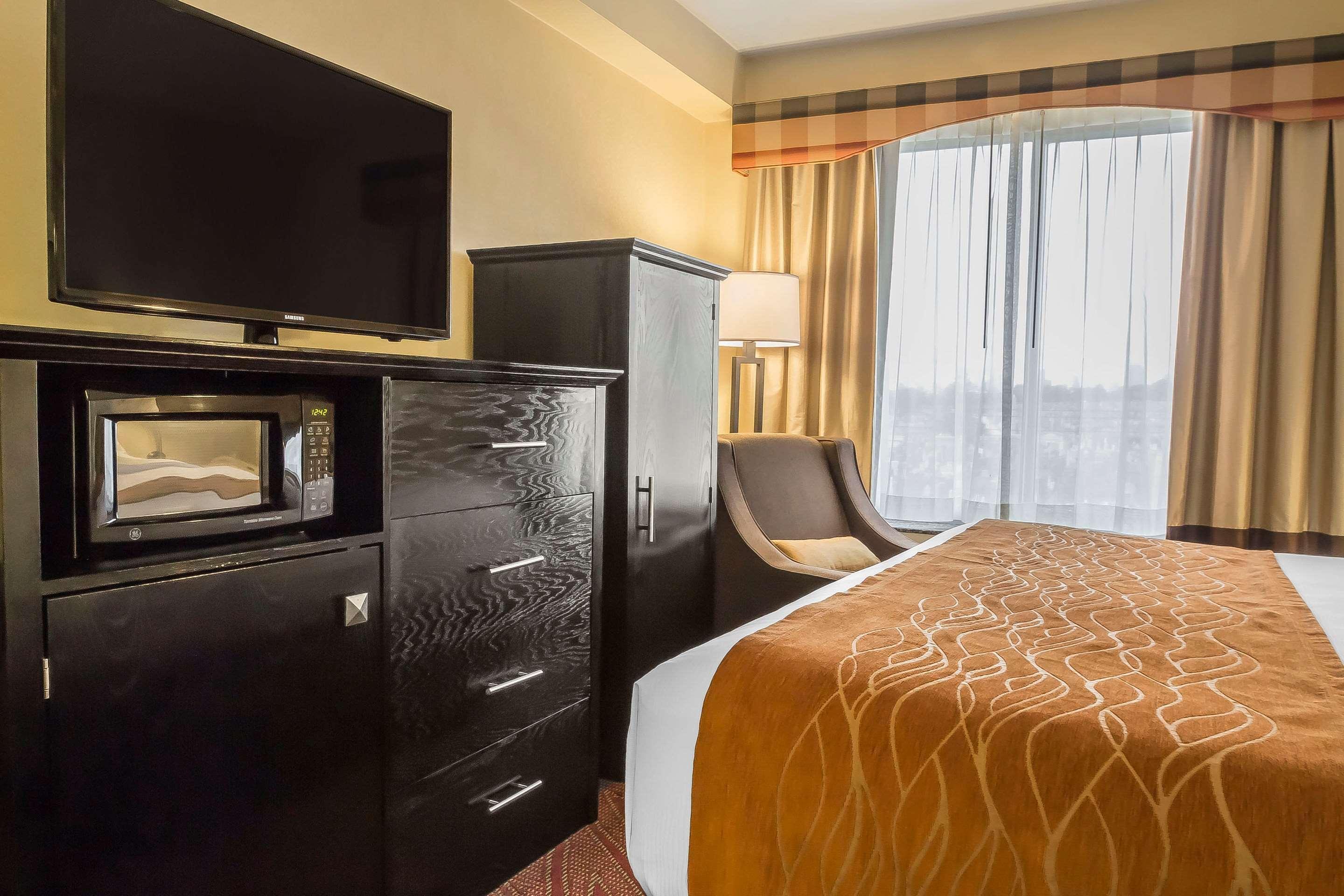 Comfort Inn & Suites Laguardia Airport Нью-Йорк Экстерьер фото
