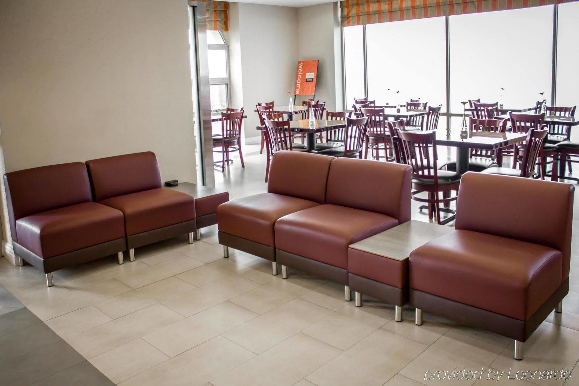Comfort Inn & Suites Laguardia Airport Нью-Йорк Экстерьер фото